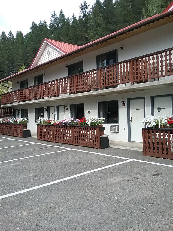 Alpen Motel Radium Hot Springs Exterior foto
